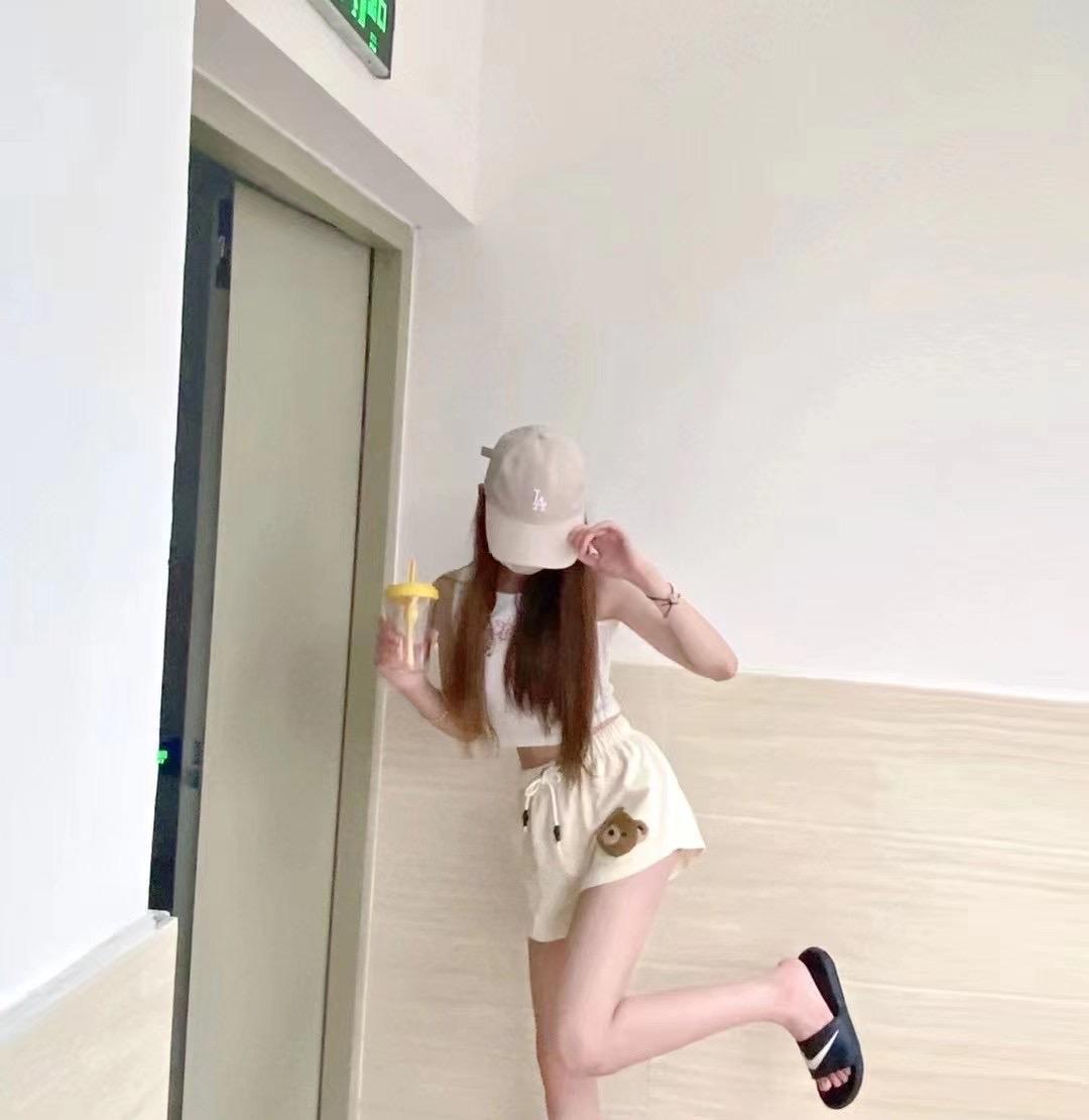 0d06822cef5f7852cca5c3a932039593.jpg